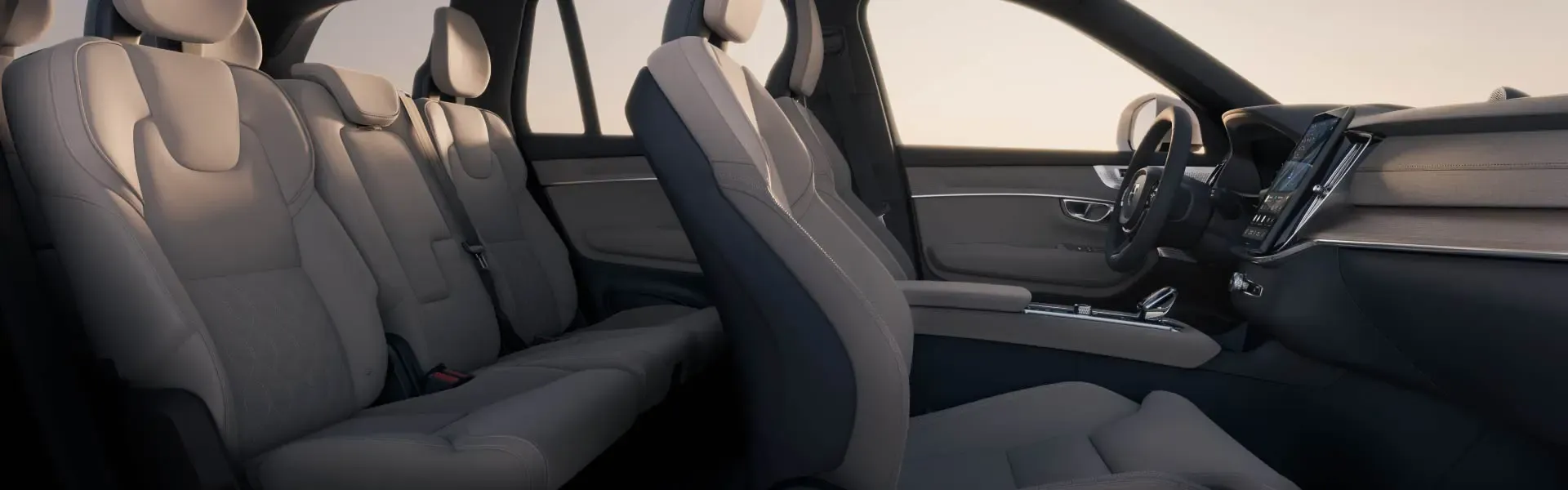 imgi 12 new xc90 pc 1920x600 14.jpg