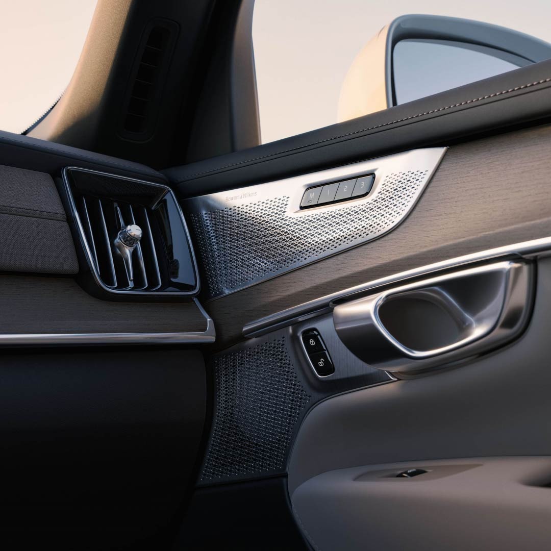 imgi 20 new xc90 mobile 1080x1080 13