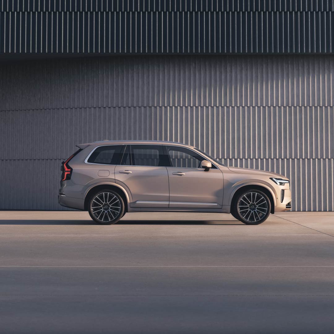 imgi 21 new xc90 mobile 1080x1080 03
