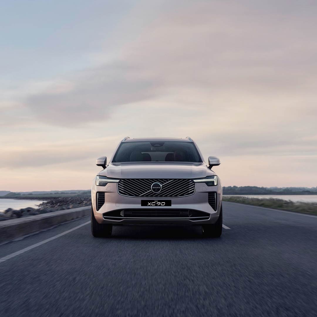 imgi 24 new xc90 mobile 1080x1080 06