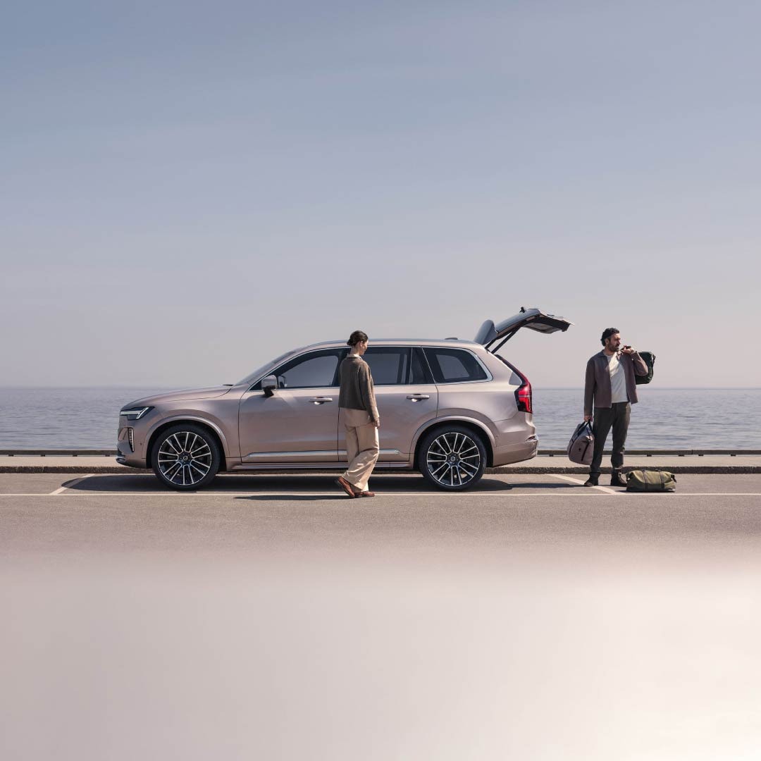 imgi 27 new xc90 mobile 1080x1080 09