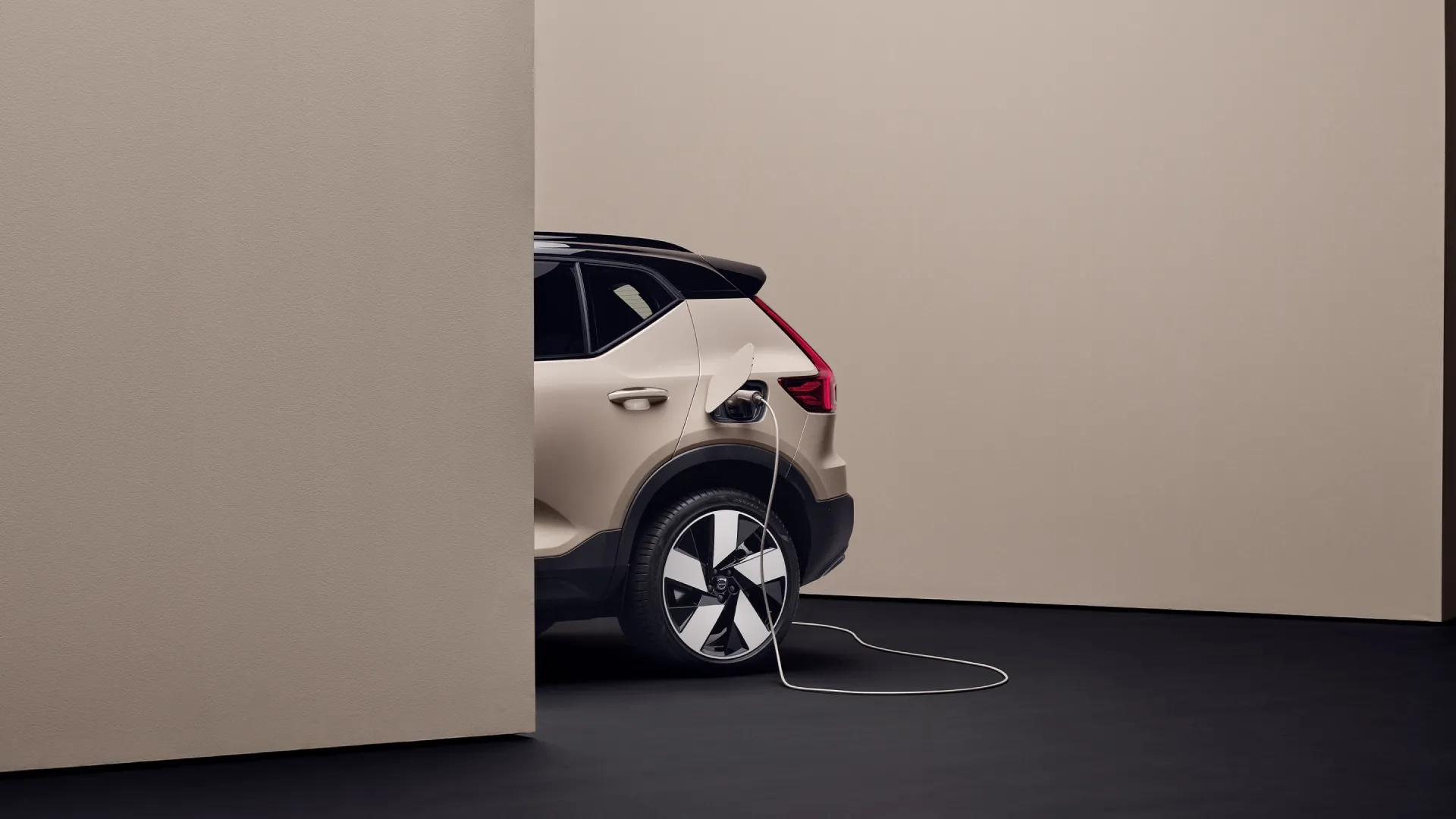 imgi 50 ex40 electric gallery 7 16x9 2